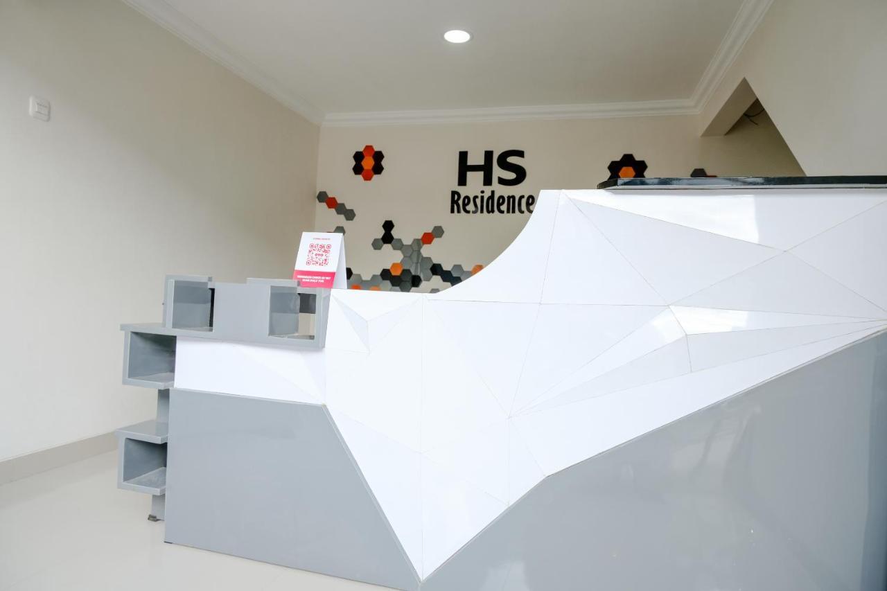Oyo 2140 Hs Residence Tulungagung Dış mekan fotoğraf