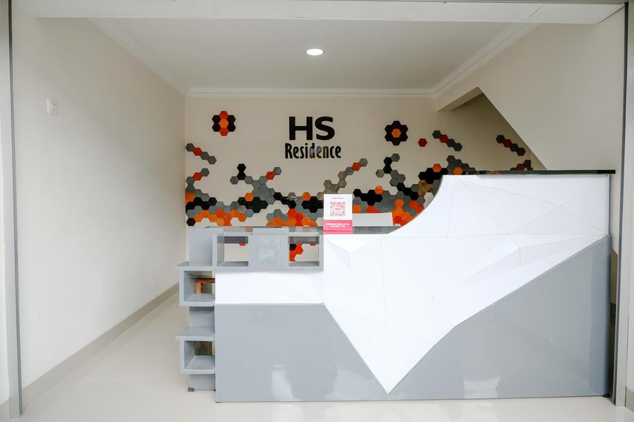Oyo 2140 Hs Residence Tulungagung Dış mekan fotoğraf